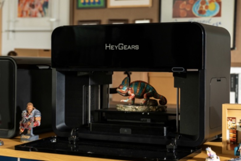 A desktop 3D printer that prints in full color